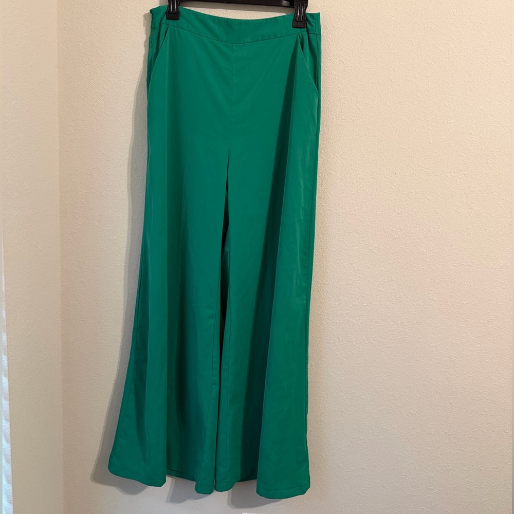 Chic Women's Wide-Leg Pants in Vibrant Green Large size